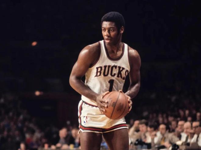 让前锋轻松 让前锋轻松