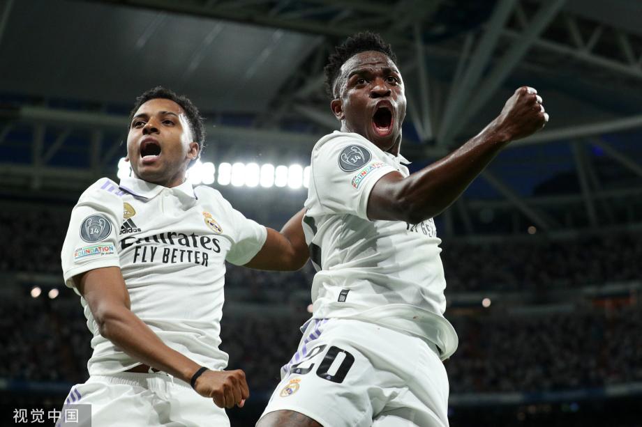 球员对球的 球员对球的